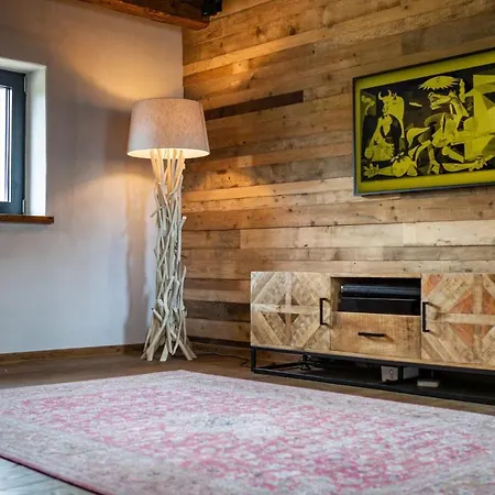 The Old Mill ליפטובסקי טרנוביץ'