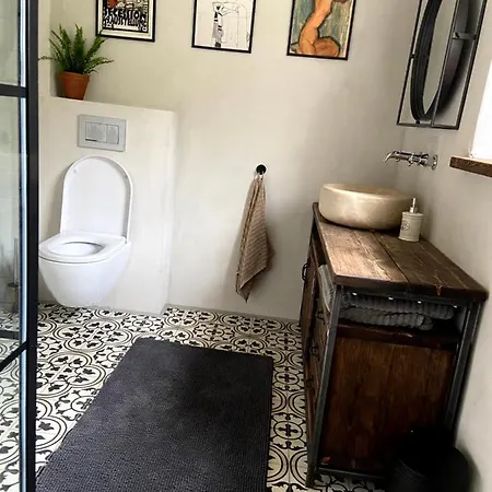 The Old Mill וילה *